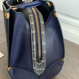 ❌❌ SOLD ❌❌ Coach Mason